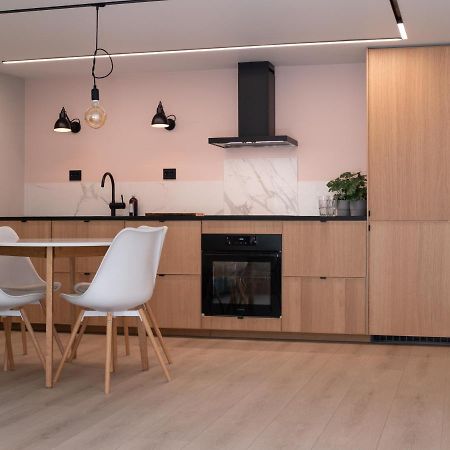 Tastefull And Modern Apartment With Parking Tromsø Exterior foto