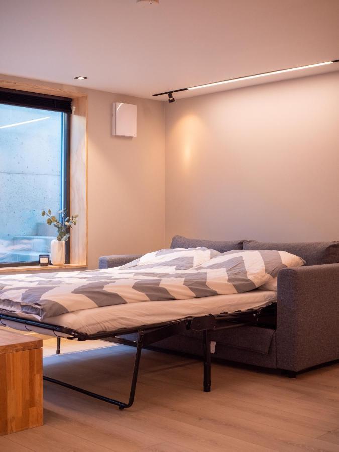 Tastefull And Modern Apartment With Parking Tromsø Exterior foto